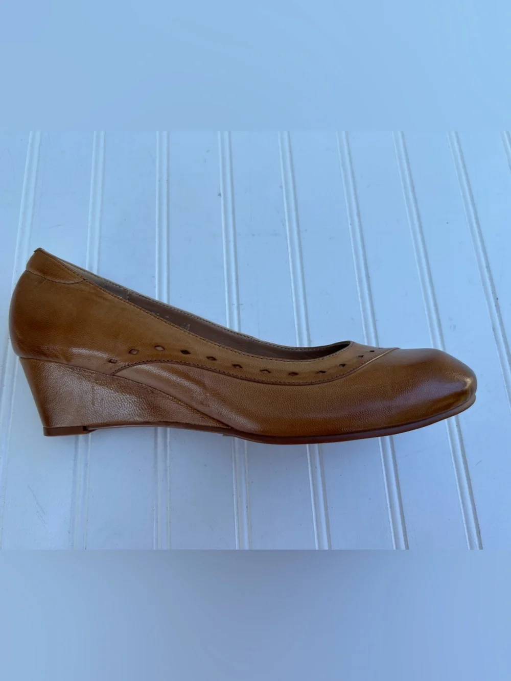 Mona Flying Shoes Wedge Heel Mid Leather Cognac Brown Round Toe Size 11 NWT